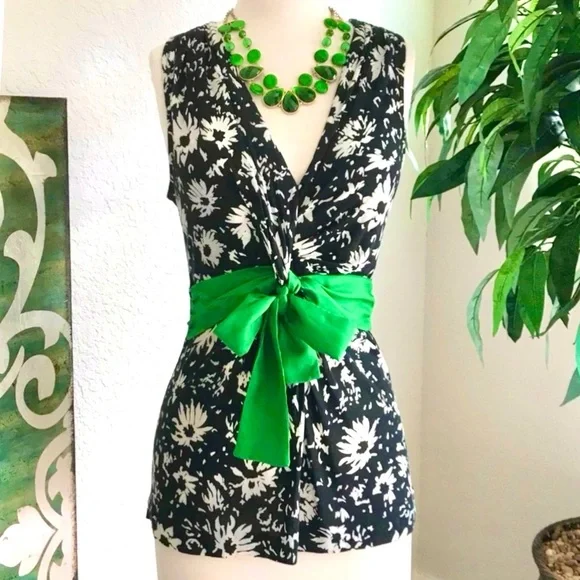 Anthropologie Floral Top Green Satin Sash NWT Size XS Preppy Cottagecore Y2K NDS - Picture 11 of 11